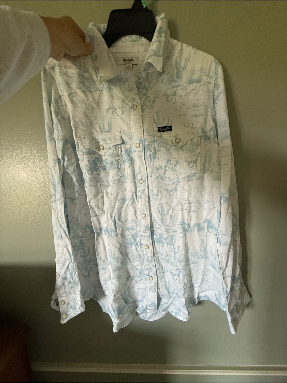 Wrangler White and Light Blue Printed Lightweight Shirt Jacket